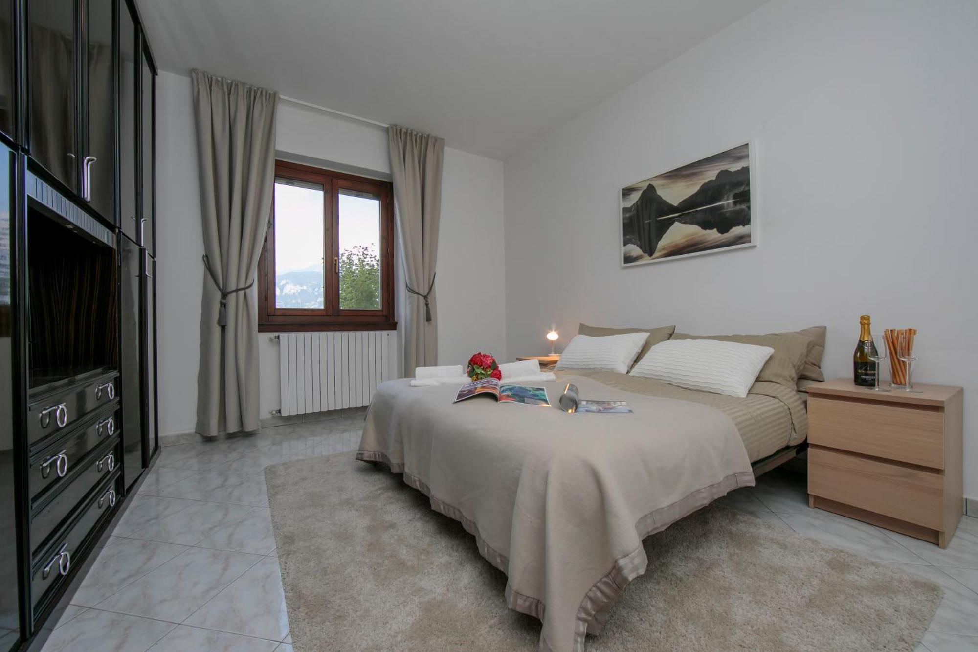 Appartamento Sonenga Panoramic Terrace Menaggio Esterno foto