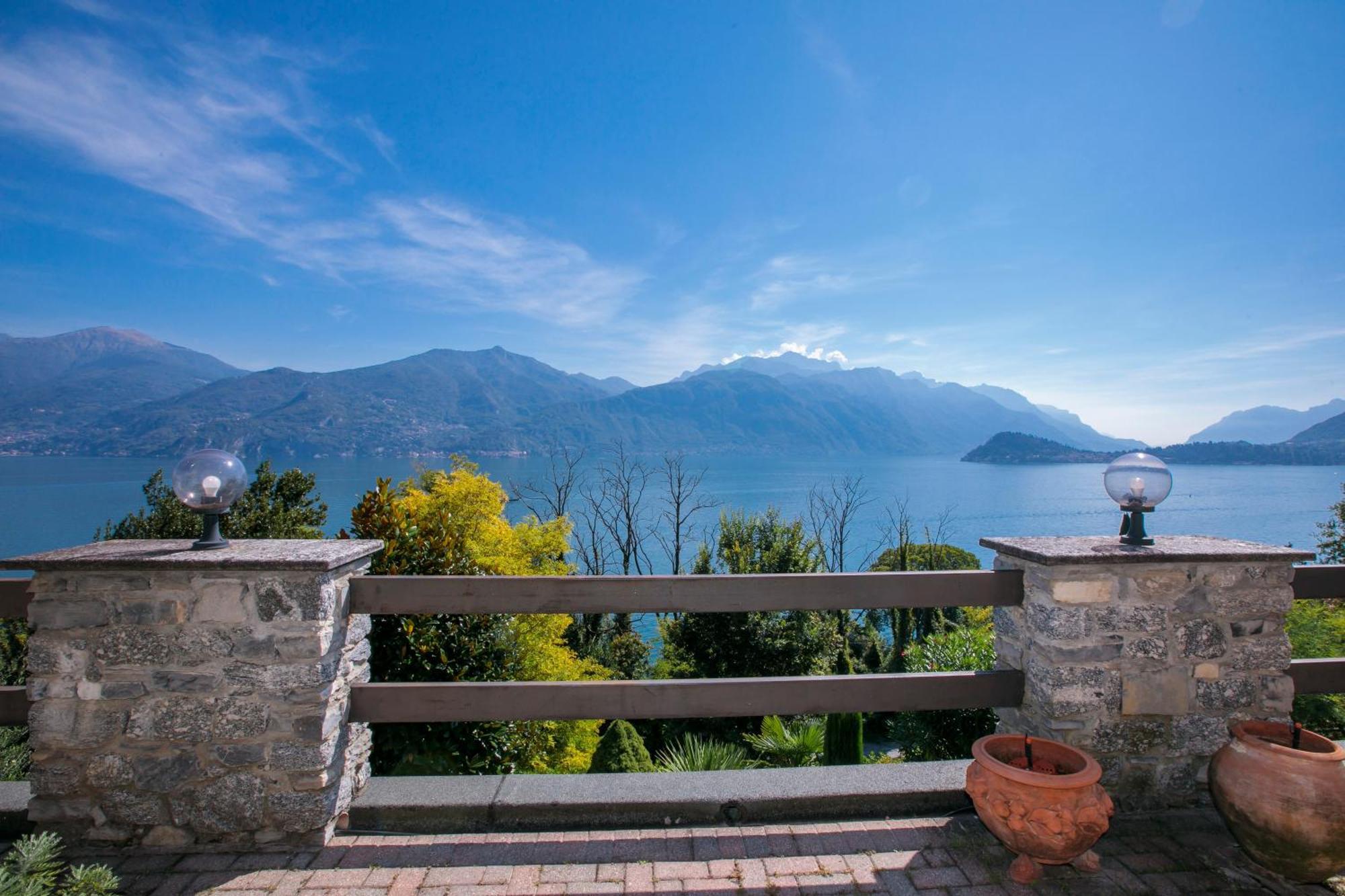 Appartamento Sonenga Panoramic Terrace Menaggio Esterno foto